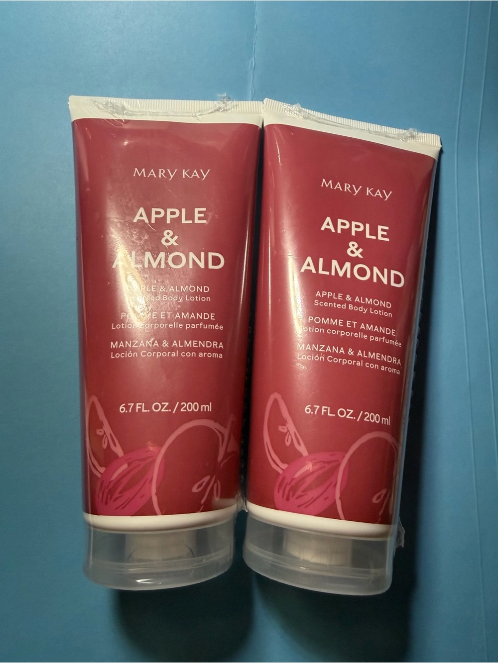 Mary Kay Apple & Almond Scented Body Lotion - Deep Raspberry